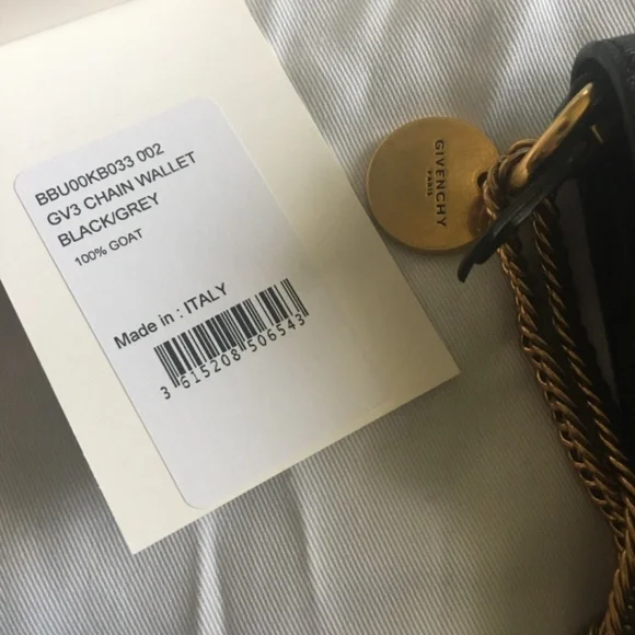 Givenchy chain wallet - Picture 3 of 4
